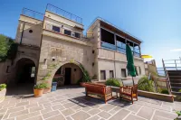 Canyon Cave Hotel - Jacuzzi
