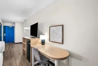 Spark by Hilton Roanoke Civic Center - 3-Star