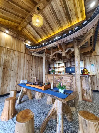 Furong Town Waterfall View Inn Отели в г. Гучжан