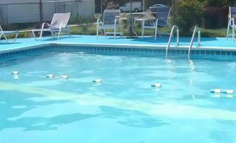 Carleton Circle Motel Falmouth - Housity