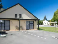 Ashleigh Court Motel Hotels in Blenheim