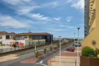 Ushaka Holiday Apartments Hotels in Bluff