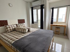 Laguna Room At Apartment Sentraland Karawang