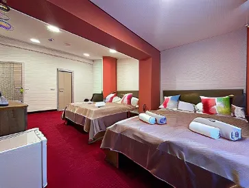 Hotel Story