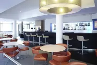 Novotel Edinburgh Centre - bar