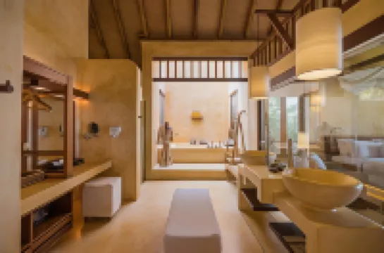 High Season Pool Villa & Spa