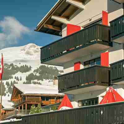 Experimental Chalet Hotel Exterior