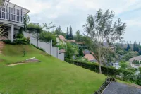 Amazing City View Villa - de Reiz Firen Syariah