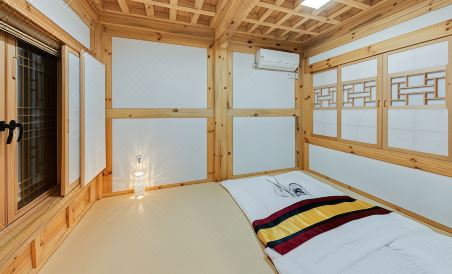 Donghae Hanok Donganjae - Housity