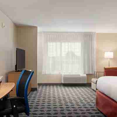 TownePlace Suites Janesville Rooms