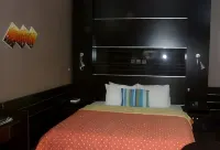 Wise Penny Suites and Spa