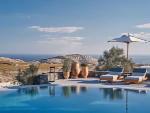 Vedema, a Luxury Collection Resort, Santorini