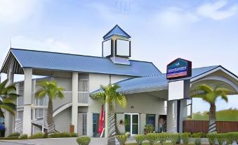 Howard Johnson by Wyndham Galveston