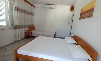 Accommodation Drasko