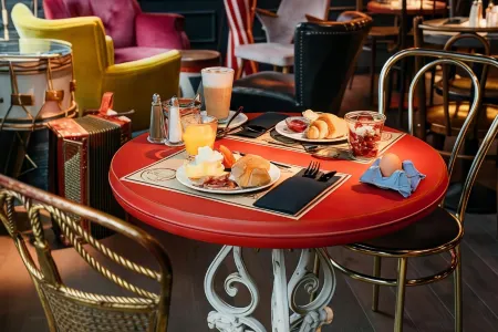 Ruby Zoe Hotel London by IHG