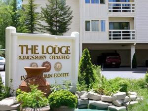 GetAways at the Lodge at Kingsbury Crossing