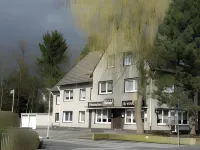 Hotel Wiedenhof Hotels near St. Barbara - Langenfeld-Reusrath