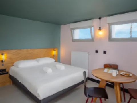 Eklo Hotels Bordeaux City Center Bastide Hoteles en Burdeos