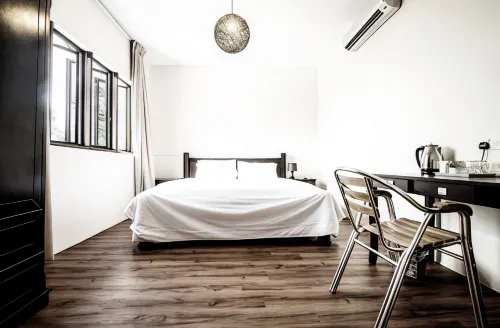 8 Boutique Hotel by the Beach