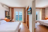 Orsan Maradiso Hotel by Aminess Hotels near Stupa Vela