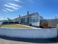Cozy Coastal Bungalow in Prestatyn Hotels near Christ Church Prestatyn