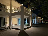 Ivory House Sriracha Hotels in Laem Chabang