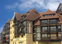 Hôtel Mercure Deauville Centre Các khách sạn gần Plage de Deauville