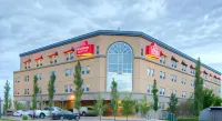 Podollan Inn & Spa - Grande Prairie Hotele w: Grande Prairie