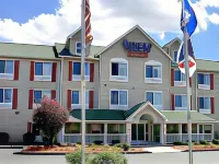 Fairfield Inn & Suites Hartford Manchester Hotel di Manchester