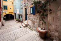 Guest House Sotto I Volti Centro Storico