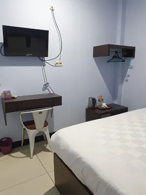Palu Plaza Hotel Hotel a Silae