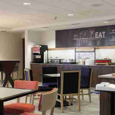 Hampton Inn Lacrosse/Onalaska Dining/Meeting Rooms