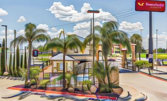 Econo Lodge Inn & Suites Corpus Christi