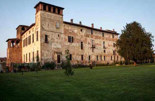 Agriturismo Castello Beccaria Hotels in Cornale e Bastida