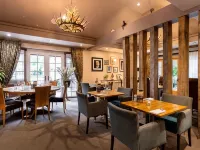 The Dewdrop Inn Hotels in Worcester