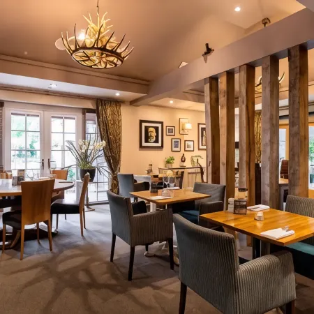 The Dewdrop Inn