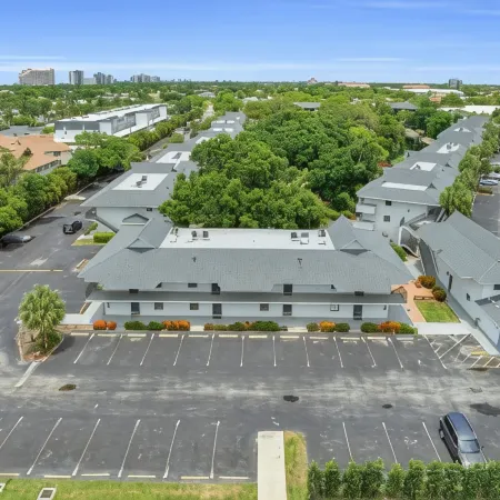 Park Shore Resort by Mike Z Rentals