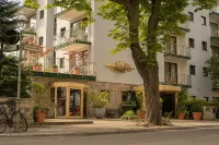 Bernstein Hotel Villa Kastania Hotels near Protestant community Kladow