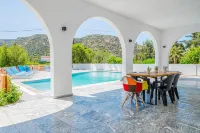 Matala Hostel Hotels in Matala