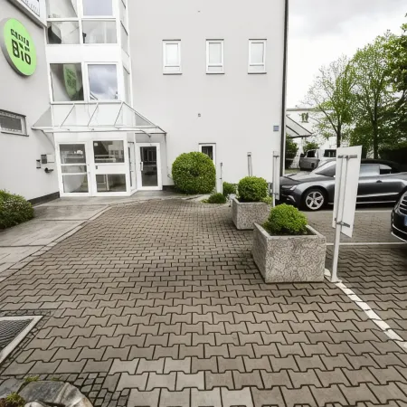Hotel Blutenburg Отели рядом с достопримечательностью «Пазинг-Оберменцинг»