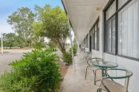 Gazebo Motor Inn - Strathmerton Hotels in Mywee