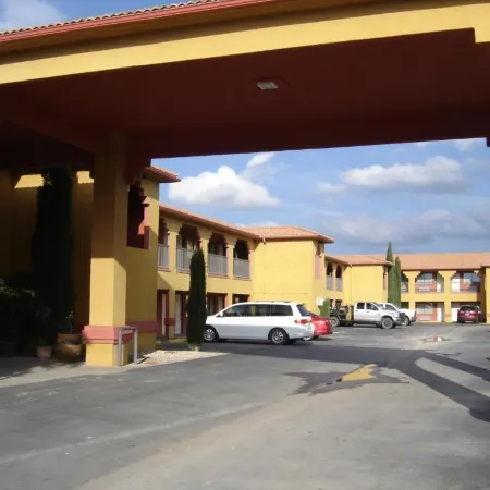 Days Inn by Wyndham Carlsbad