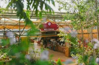 Lavender Dalat Hotels in Tuyen Lam Lake