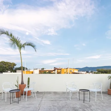 Casa Lumos - Minimalist Comfort Suites in Centro Historico