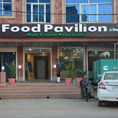 Hotel Vishnu Vilas