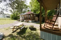 The Outpost Hotels in Kuttawa