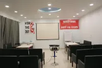 호텔 라지푸르 하이츠