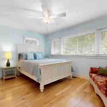 Luxury Home on North Beach-NEW Heated Pool & Hot Tub, Firepit, Game Room & More! Rooms