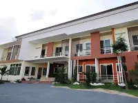 Palm Hill Resort