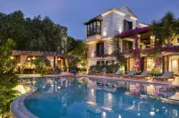 Alacatı Port Ladera Hotel - Adult Only - สระว่ายน้ำแบบอินฟินิตี้